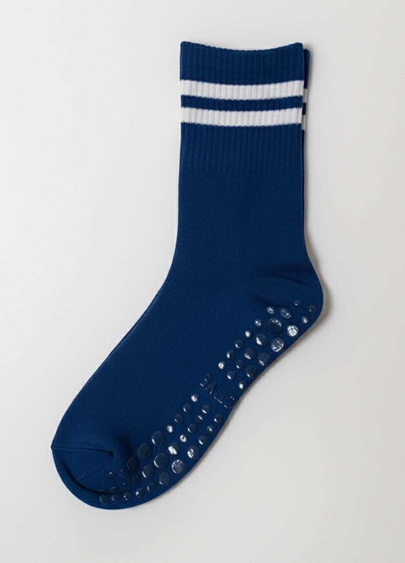 DWA5002_NAVY_front
